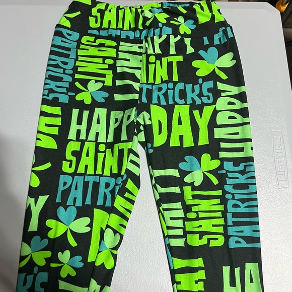 Lularoe St Patrick’s Day Outfit - Picture 2 of 7